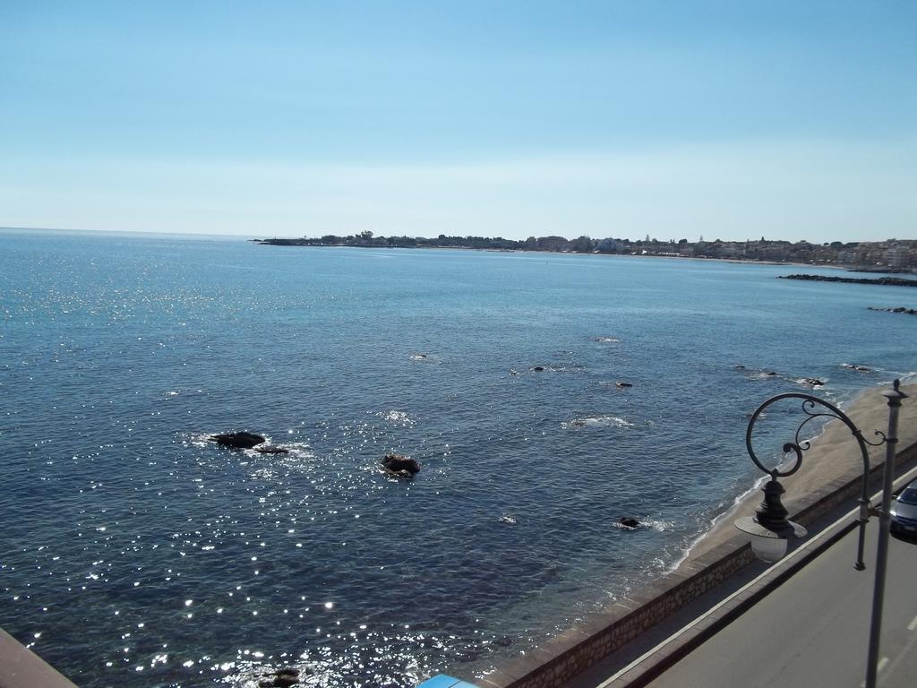 Mare E Monti Βίλα Giardini Naxos Δωμάτιο φωτογραφία